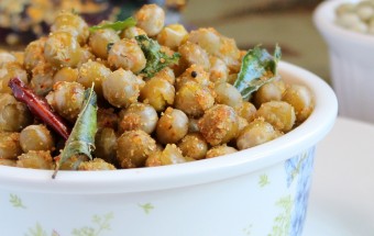 Masala Sundal with Peas Featured