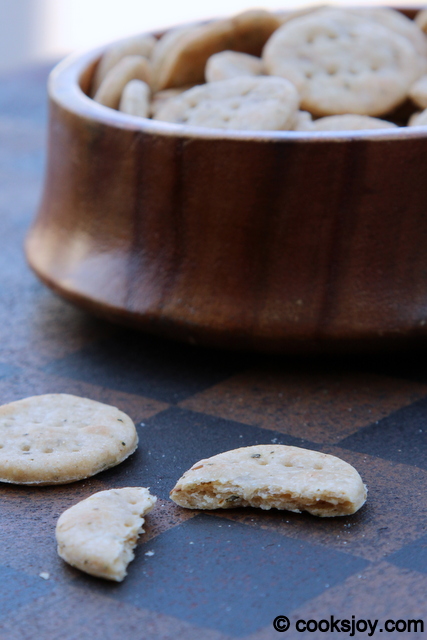 Kasturi Methi Crackers | Cooks Joy