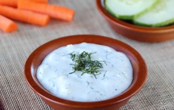 Tzakziki (Greek Yogurt and Cucumber Dip) | Cooks Joy