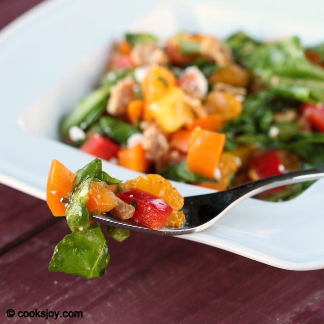 Spinach Colored Pepper Salad | Cooks Joy