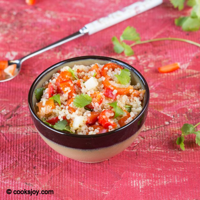 Roasted Pepper Quinoa Salad | Cooks Joy